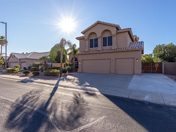 3rd image of 6215 W Rose Garden Ln