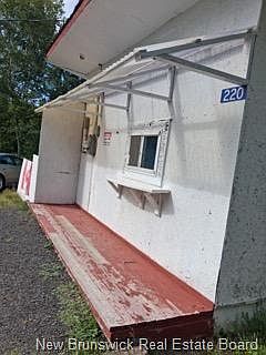 5th image of 220 Bloomfield Ridge Rd