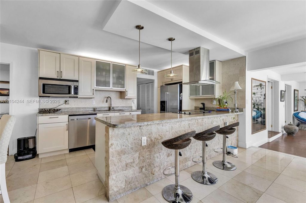 111 N Pompano Beach Blvd APT 1103, photo 7