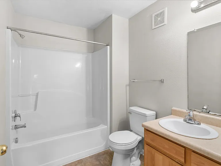 Stonebridge Apartments — Photo 30