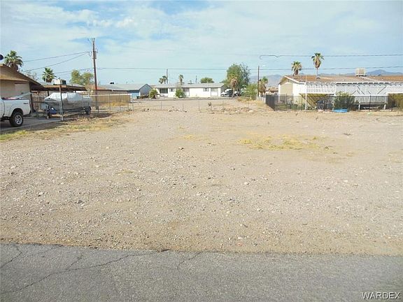 5th image of 916 San Juan Dr
