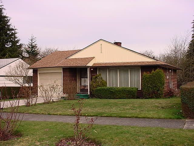 1st image of 4039 E C St