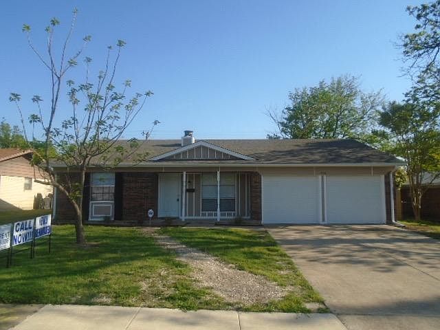 1st image of 410 Azalea Ln
