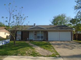 410 Azalea Ln, Duncanville, TX 75137