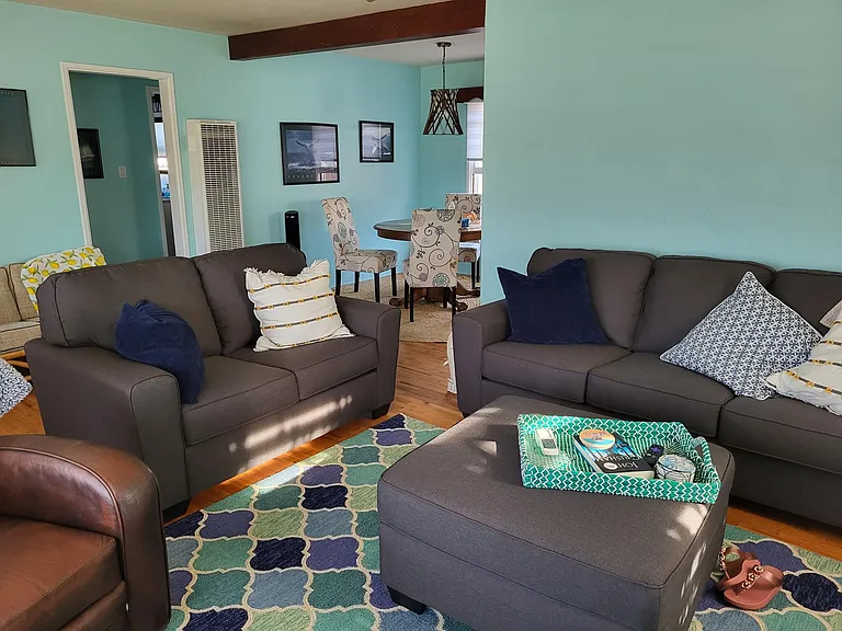 1394 Knowles Ave — Photo 5