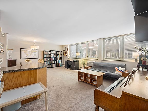 4th image of 7251 Randolph St APT A4