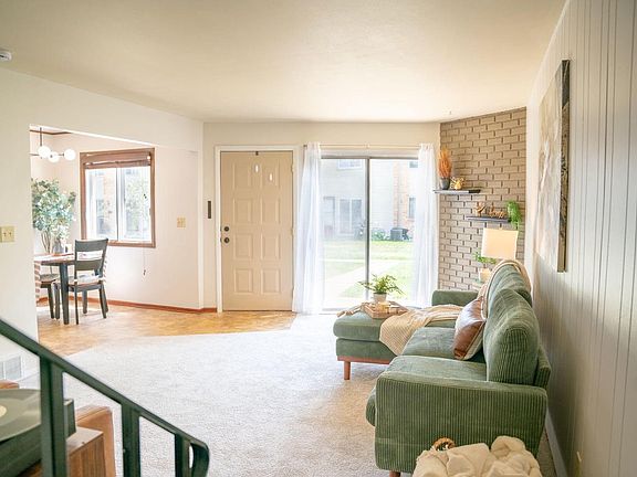 5th image of W169N11506 Biscayne DRIVE
