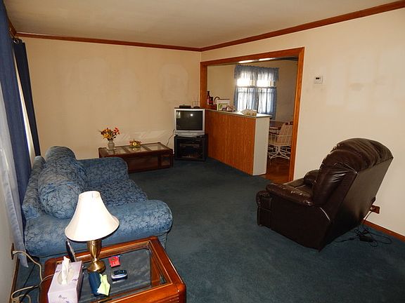 2nd image of 3033 Marion Ave