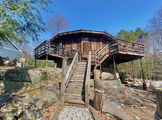 1102 Wallenpaupack Dr, Lake Ariel, PA 18436