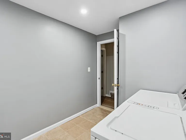 4935 Wall Flower Way — Photo 16