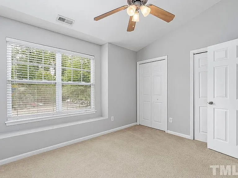 216 Harbor Haven Dr — Photo 15