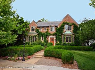611 Ardson Rd, East Lansing, MI 48823