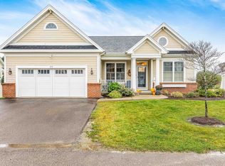 24 Half Moon Ln, Williston, VT 05495
