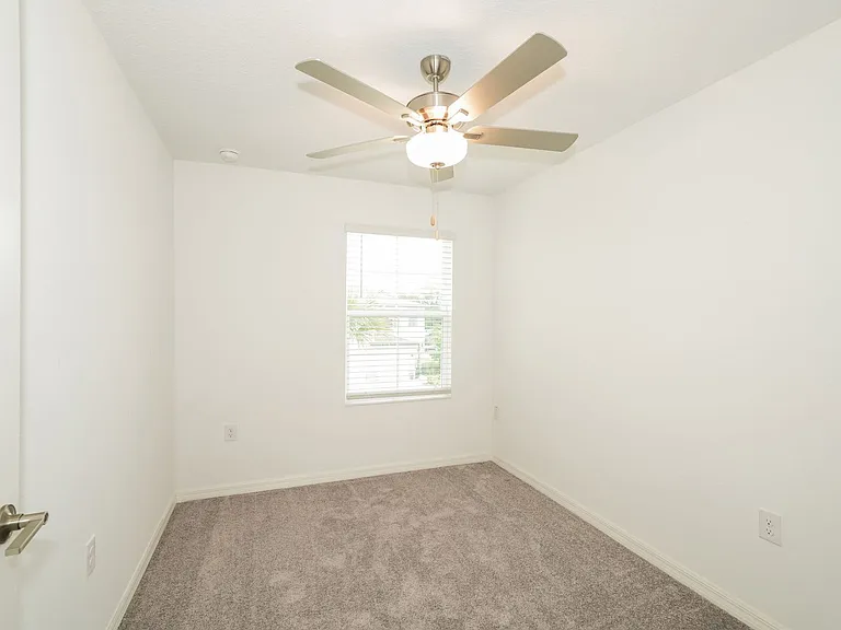 6031 Acara Ln — Photo 18