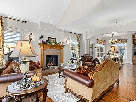 5th image of 533 4th Ave NE #2