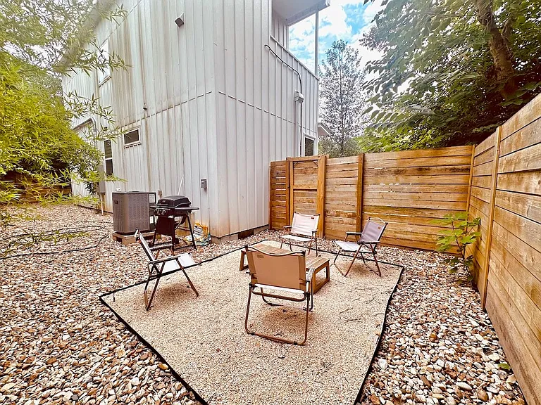 4706 Sylvandale Dr #2 — Photo 32
