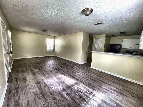 2nd image of 219 Shortreed St