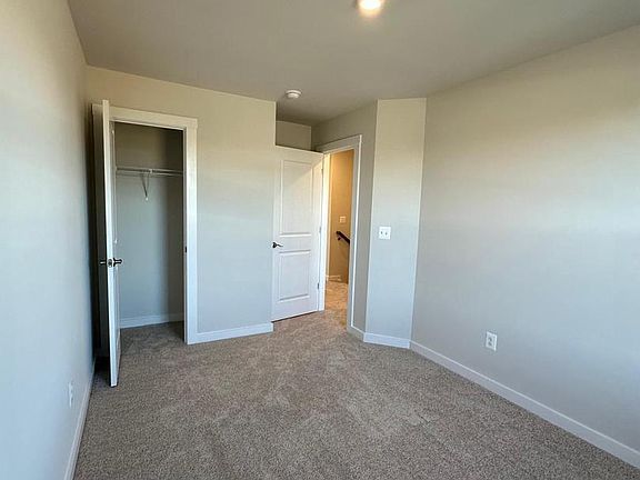 4th image of 113 Marlow Ct