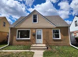 4871 N 64th St, Milwaukee, WI 53218