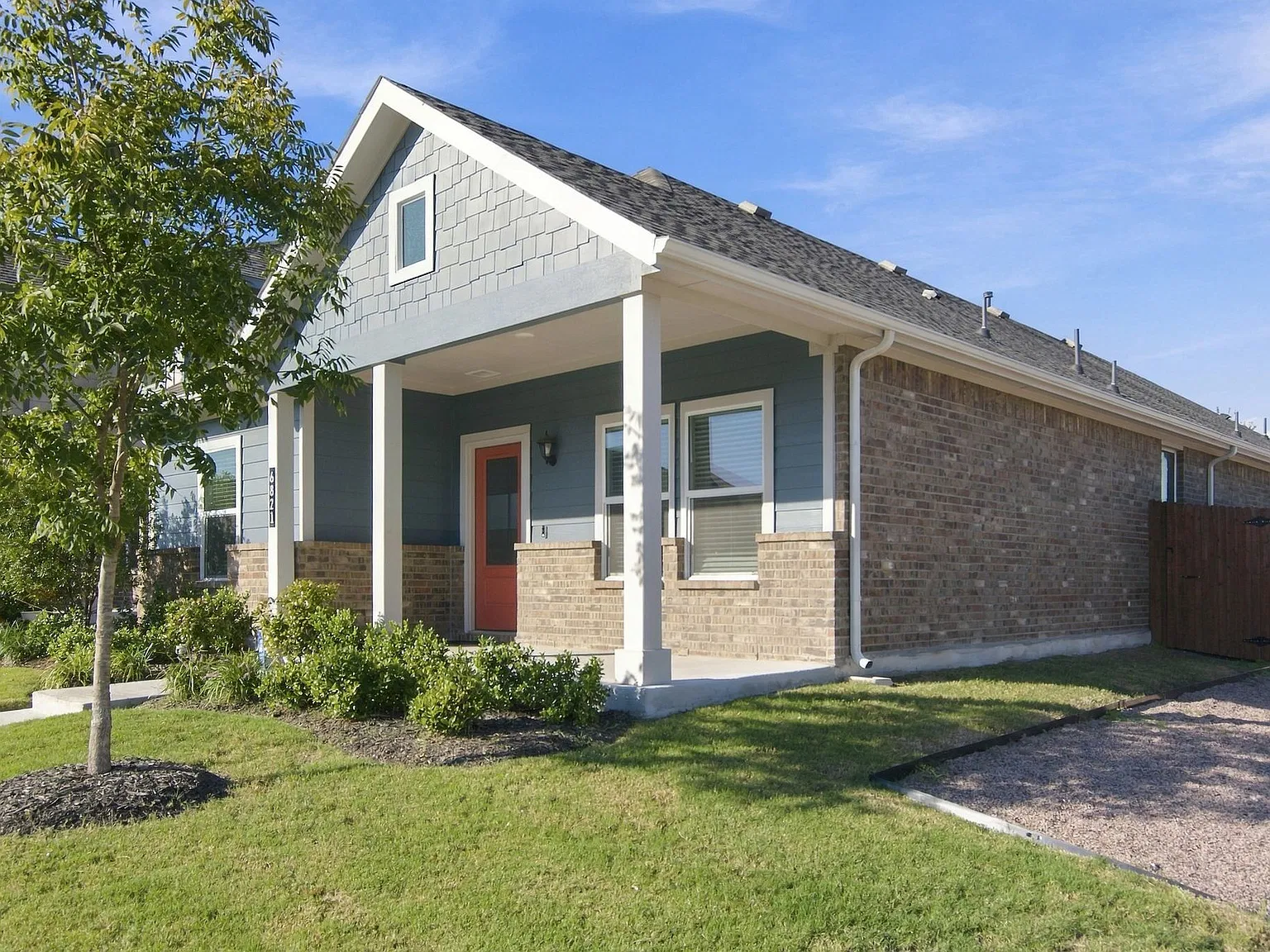 3 bed, 1924 sqft, $2,500 — Photo 3