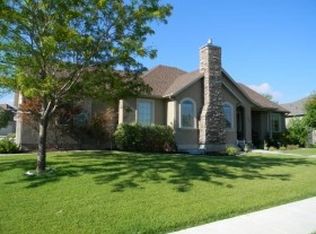 201 W Hillside Dr, Saratoga Springs, UT 84045