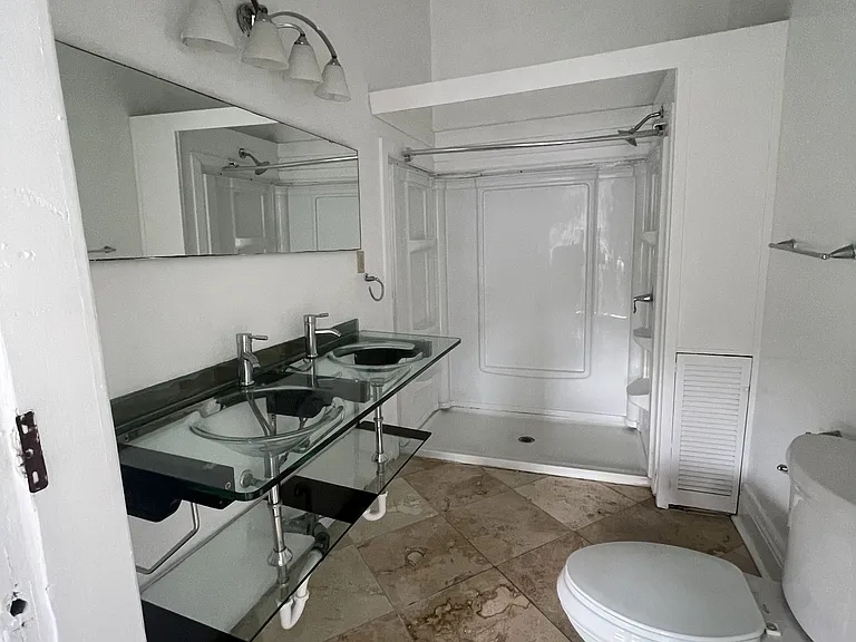 1034 S Carrollton Ave #D — Photo 17