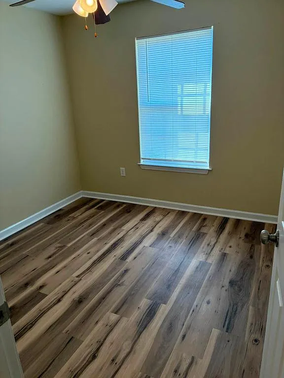 2408 Pleasant Forest Dr — Photo 4