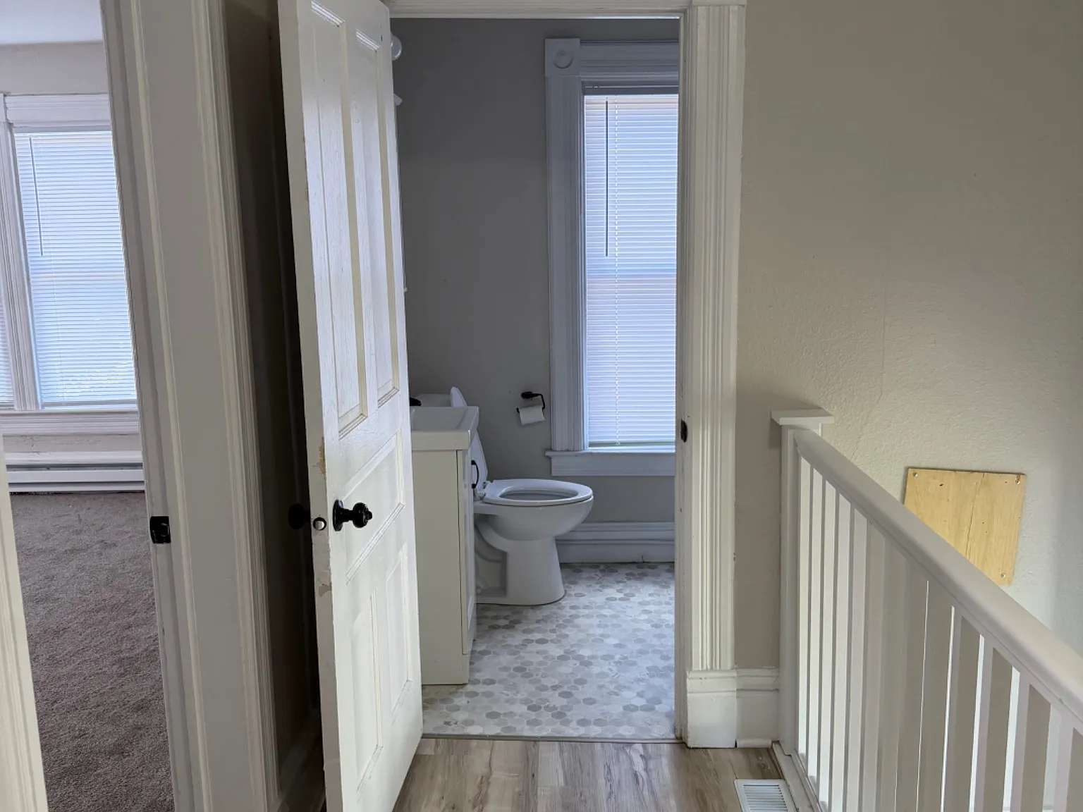 1519 Lynn Avenue - B — Photo 3