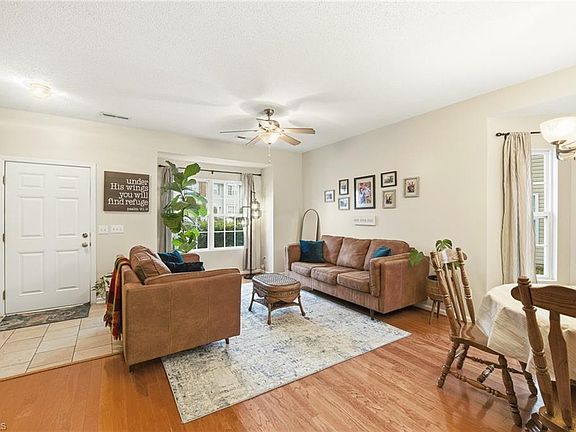 4th image of 1664 Olivers Crossing Cir