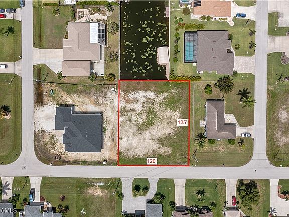 3rd image of 824 SW 4th Pl
