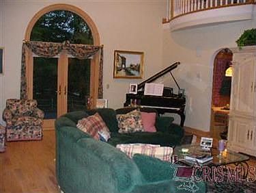 3rd image of 25 Green Meadow Acres Pl