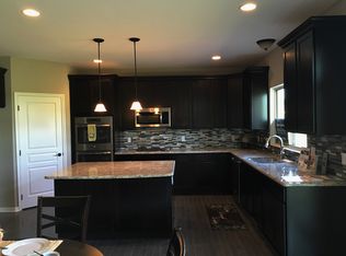 9690 Windsor Ln, Clarkston, MI 48348