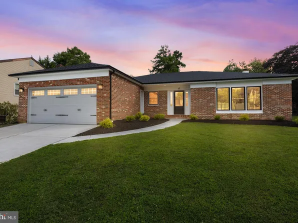 10 Warwick Ct, Mount Laurel, NJ 08054