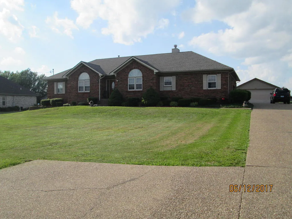 4592 Highway 44 E photo 1
