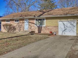 1804 Broadmoor Dr, Champaign, IL 61821