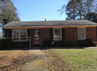 2401 Westgrove Dr, Charlotte, NC 28208