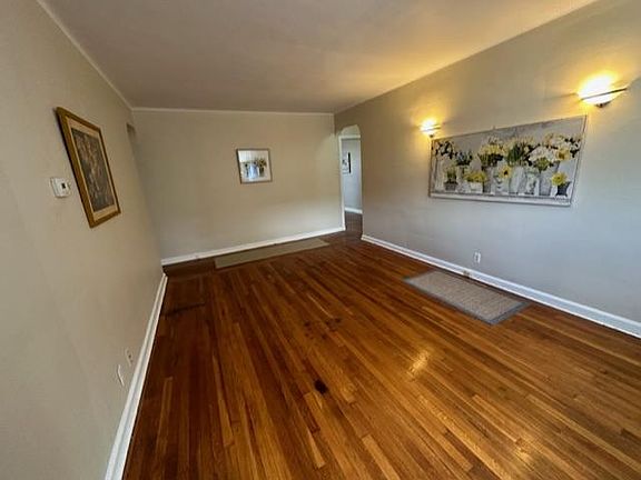 3rd image of 79 Beechwood Pl #1