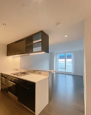 Rented by B Square Realty | media 15