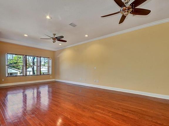 4th image of 111 N Albany Ave APT 12