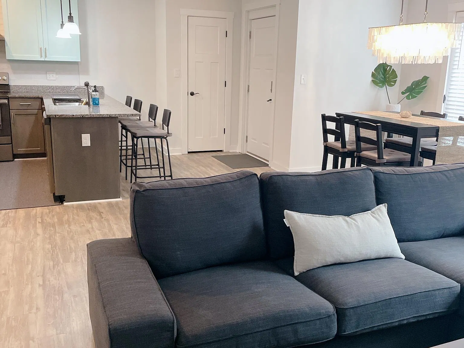 7922 Shore Dr — Photo 4