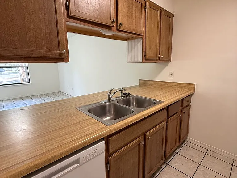 509 Landview Dr #C — Photo 6