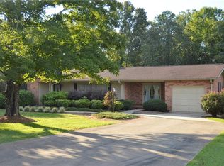 530 Fox Squirrel Ridge Rd, Pickens, SC 29671