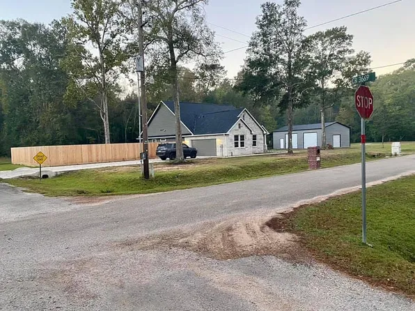 111 County Road 3665, Splendora, TX 77372