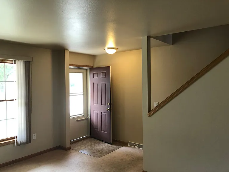 6956 Littlemore Dr — Photo 4