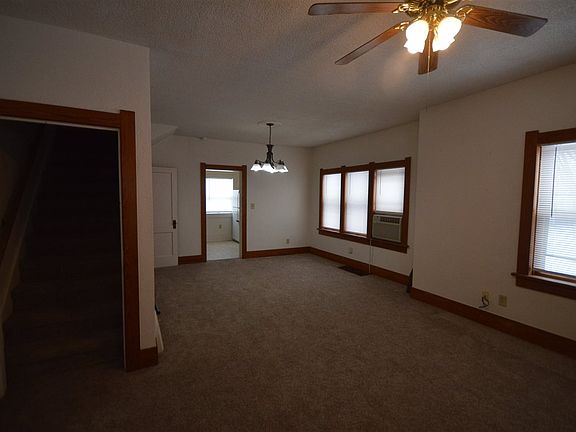 3rd image of 1001 E 1st St