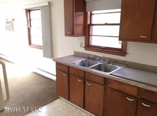1115 Main St NE APT 6, Minneapolis, MN 55413