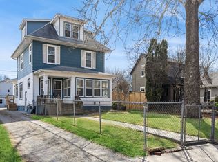 1067 37th St, Des Moines, IA 50311