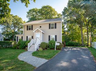 24 Briarwood Trl, Weymouth, MA 02188