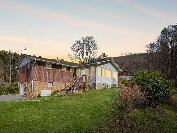 3rd image of 232 Main St