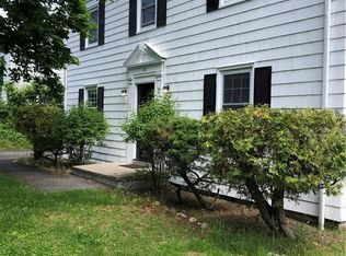 33 Waterford Ln, Stamford, CT 06905